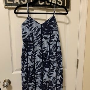 Banana Republic Sleeveless Midi Dress